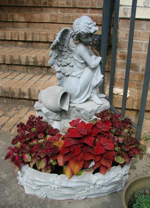 ANGEL_FOUNTAIN_small
